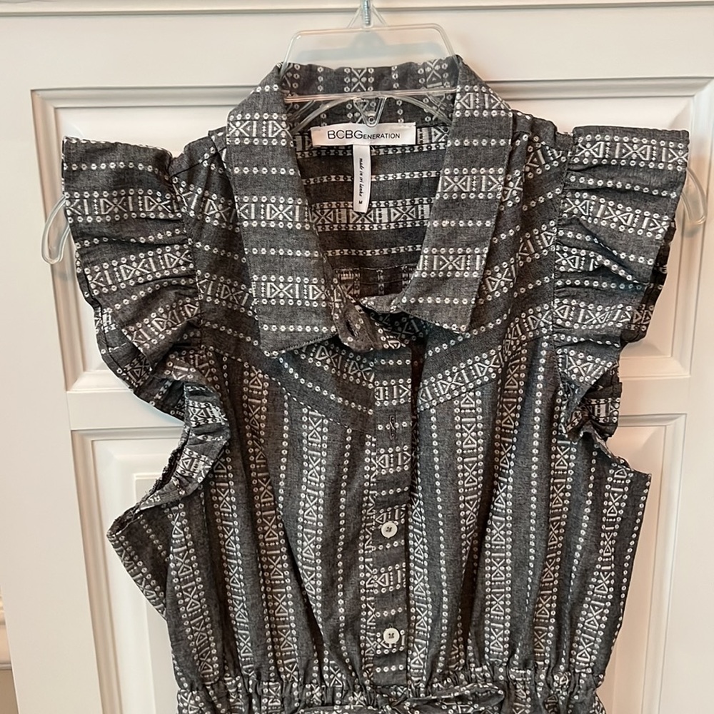 Bcbgeneration Gray And White Stripe Pattern With … - image 3